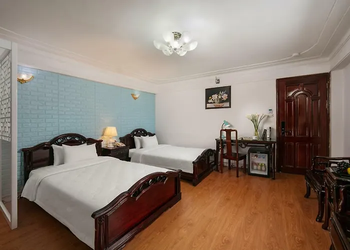 Little Diamond Hotel